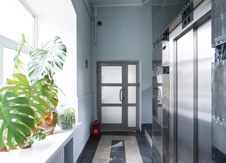 Ferrein plaza: Вид главного лифтового холла