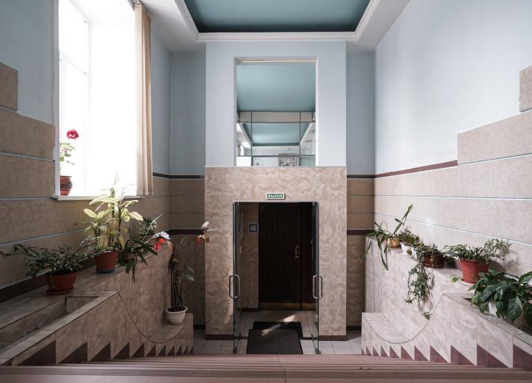 Ferrein plaza: Вид входной группы внутри зданий